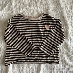 Hanna Andersson Striped Black and White Boxy LS Shirt with Heart Patch 6-7